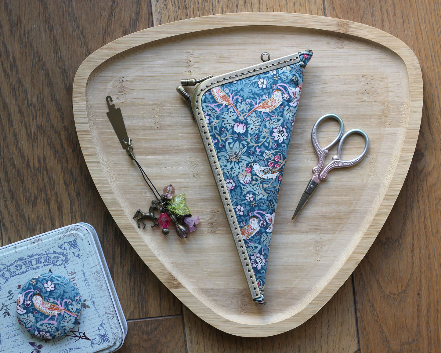 Handmade embroidery scissors case with cotton fabric and clasp closure