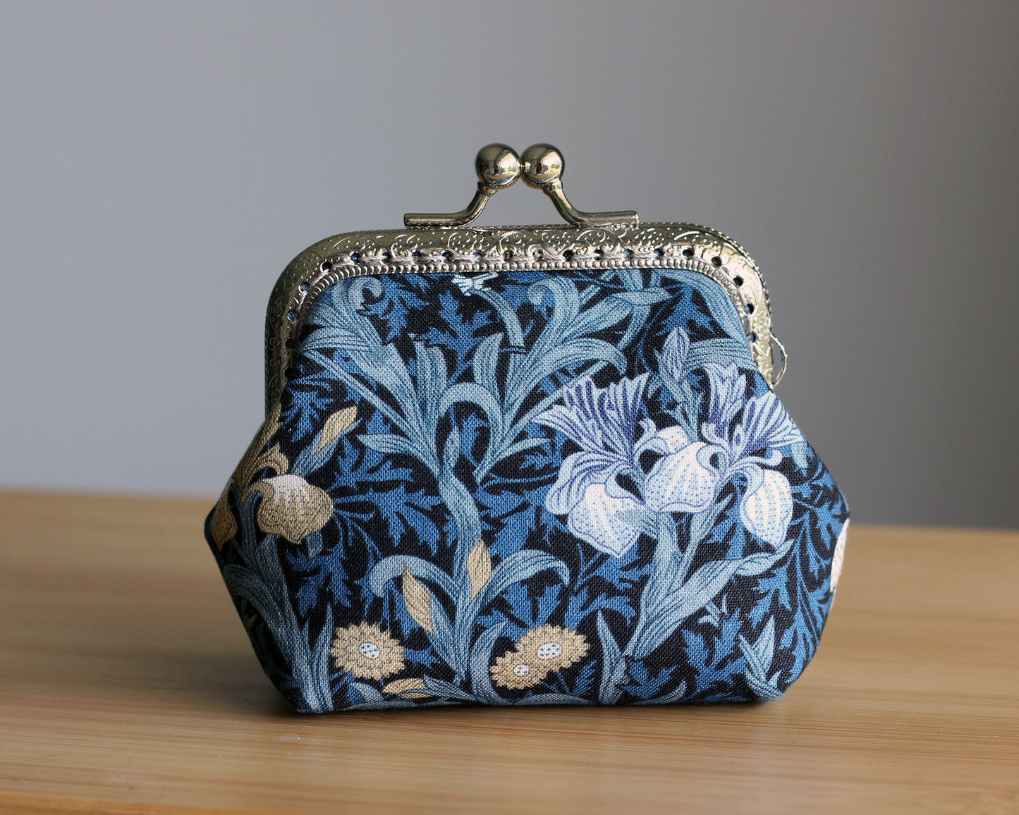 William Morris Thimble Holder & Craft Notions Pouch