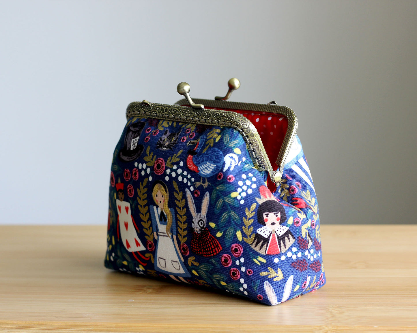 Alice in Wonderland Craft Tool Organizer Pouch