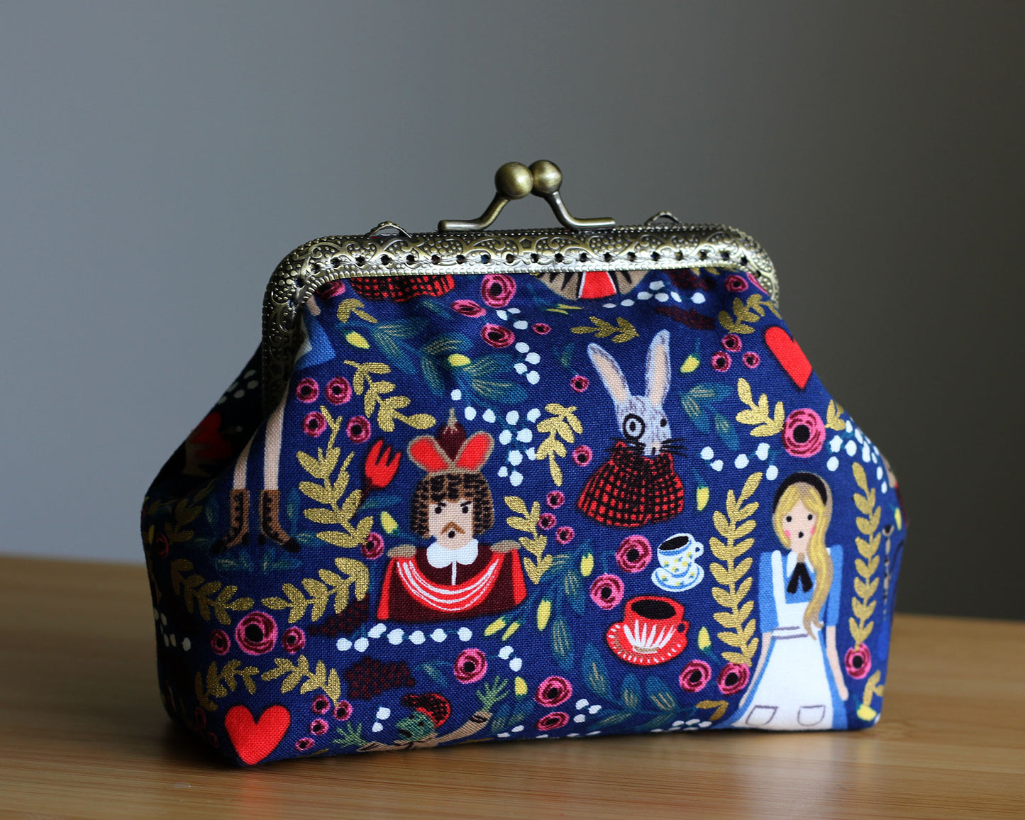 Alice in Wonderland Craft Tool Organizer Pouch