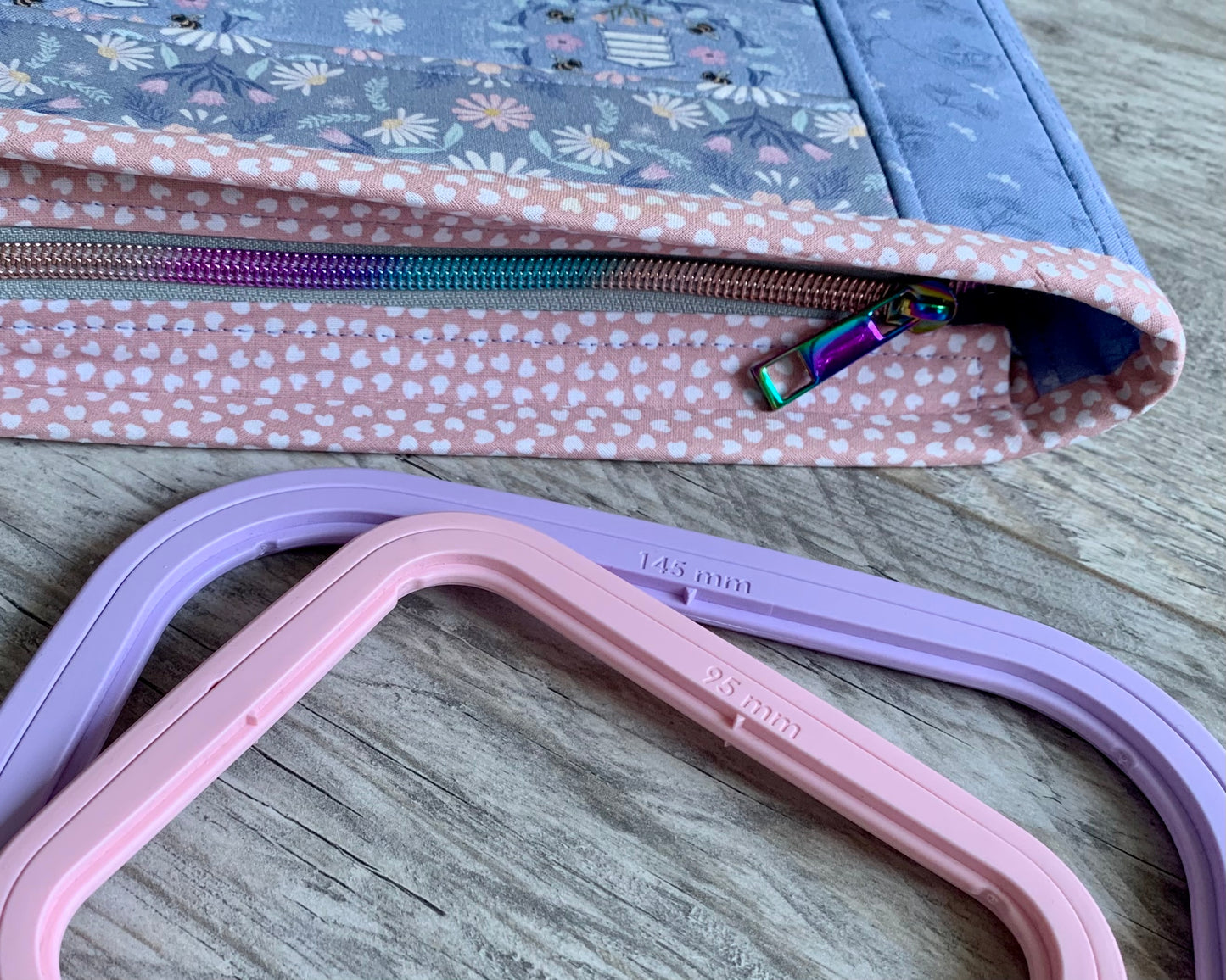Cross Stitch Project Bag, Zippered Needlework Organizer for Q-Snap 8 inches and Hoops, Handmade Craft Travel Case with Multiple Pockets