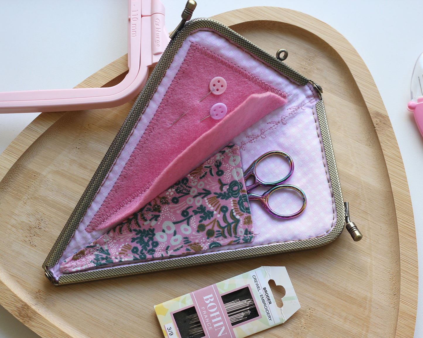 Embroidery Scissors Case and Needle Organizer | Quilting and Cross Stitch Accessory