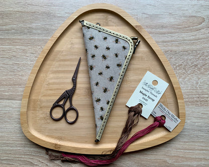 Embroidery Scissors Case and Needle Organizer, Quilting and Cross Stitch Accessory