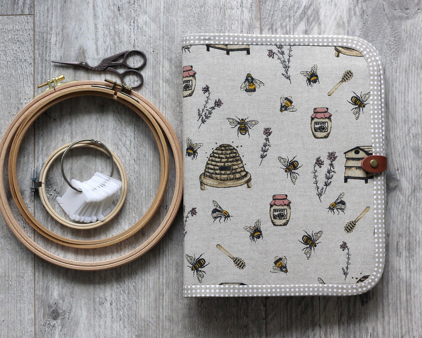 Embroidery Floss Bobbin Portfolio – Thread Storage Binder for Cross Stitch & Embroidery