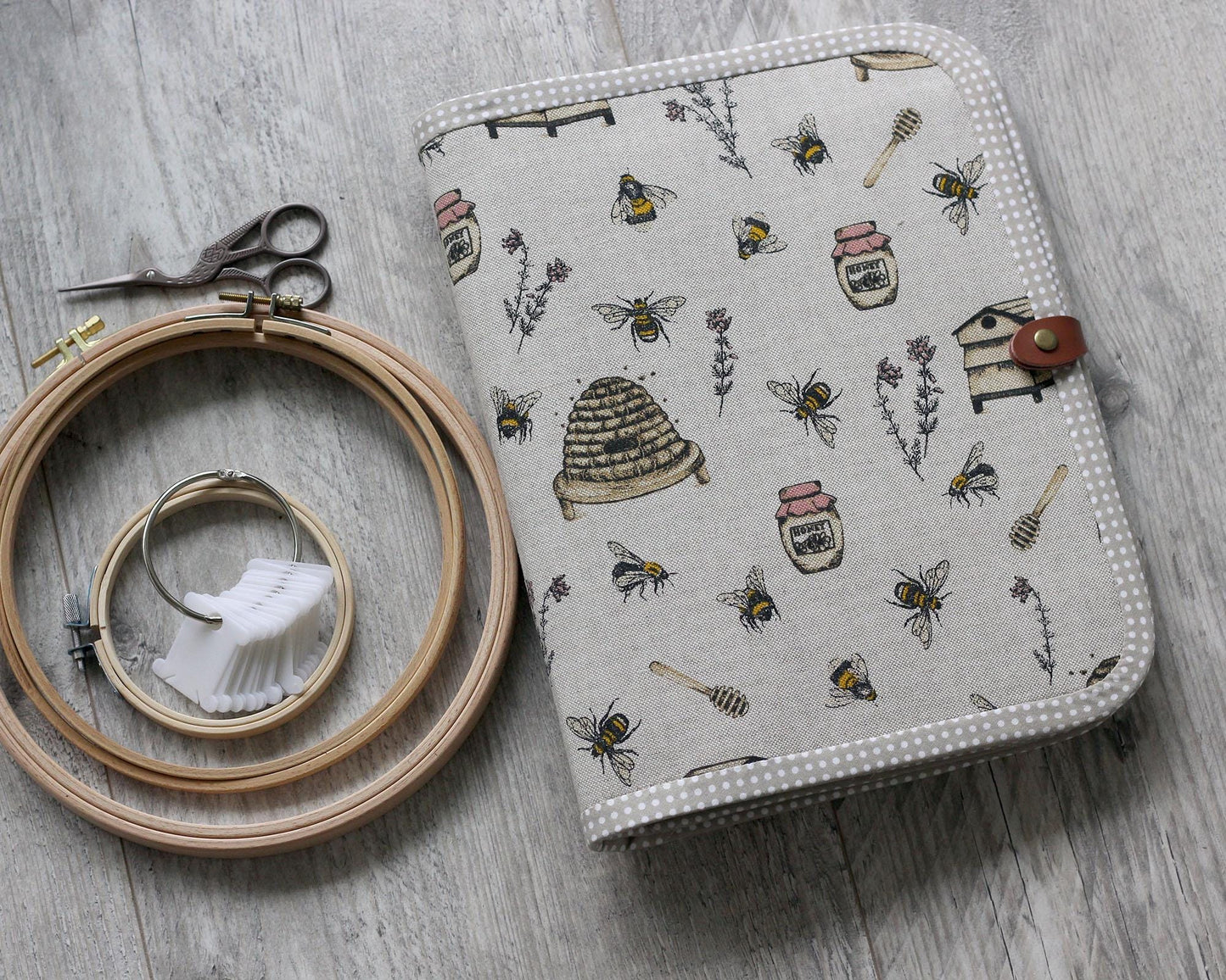 Embroidery Floss Bobbin Portfolio – Thread Storage Binder for Cross Stitch & Embroidery