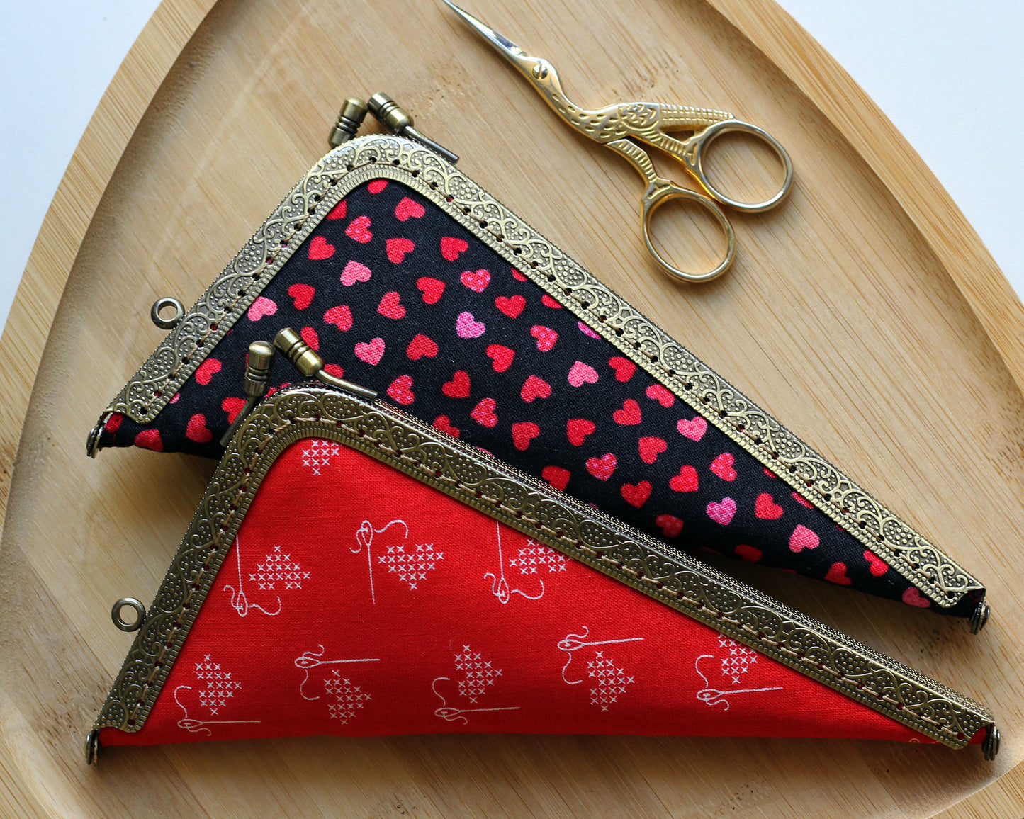 Embroidery Scissors Case and Needle Organizer | Quilting and Cross Stitch Accessory